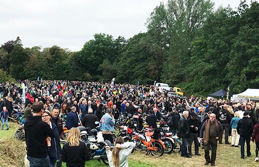 Samling innan start av Mopperun 2019